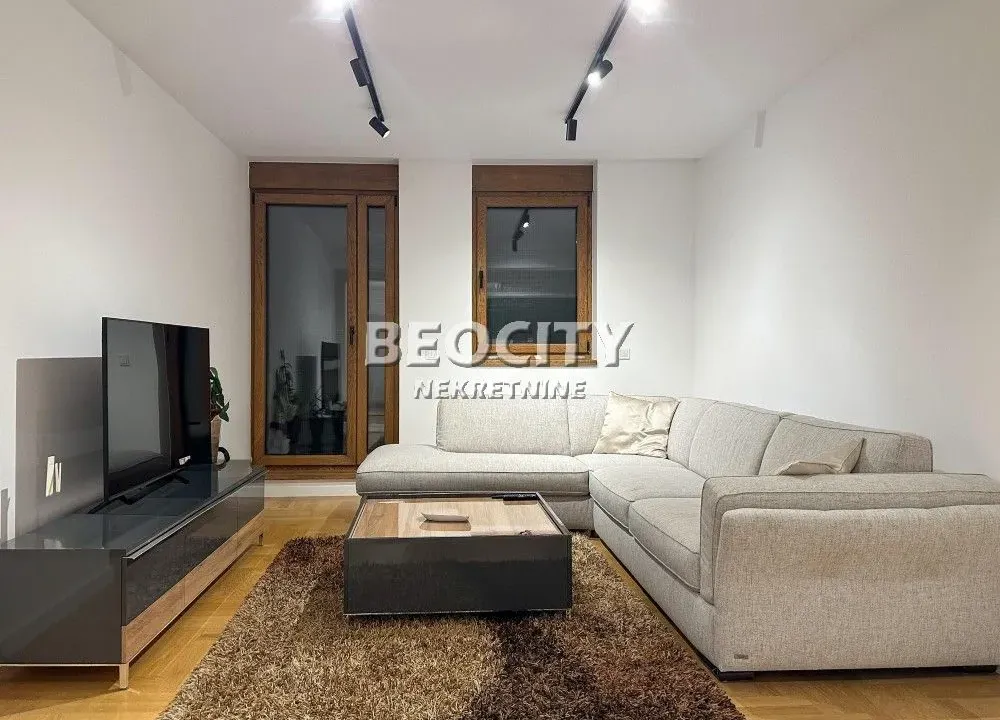 Izdavanje, trosoban stan, 80m², Dorćol Sve Podlokacije, Beograd