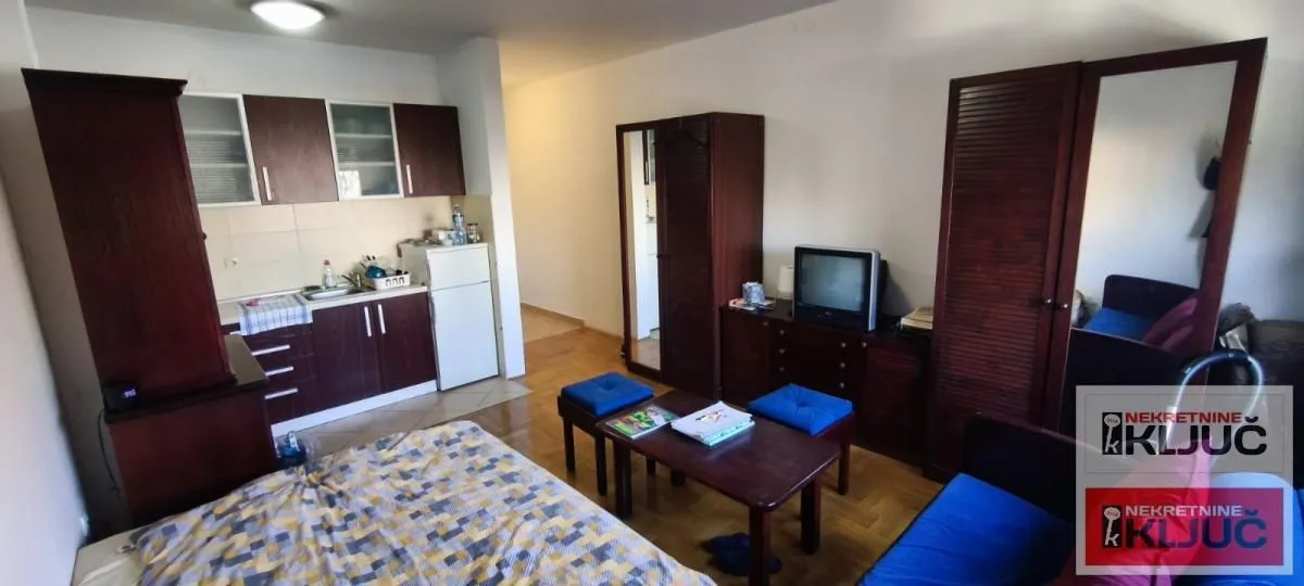 Izdavanje, garsonjera, 26m², Grbavica, Novi Sad Sve Podlokacije