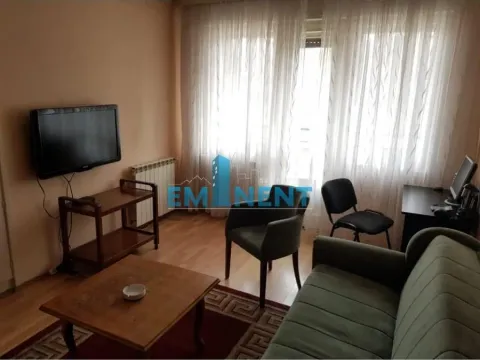 Stan in Zemun Centar