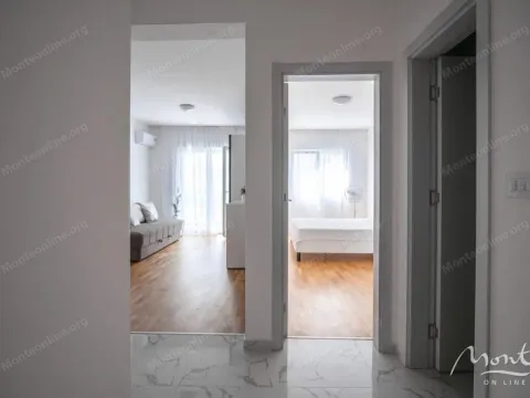 Sale, one bedroom apartment, 46m², Podkošljun, Budva - image 12