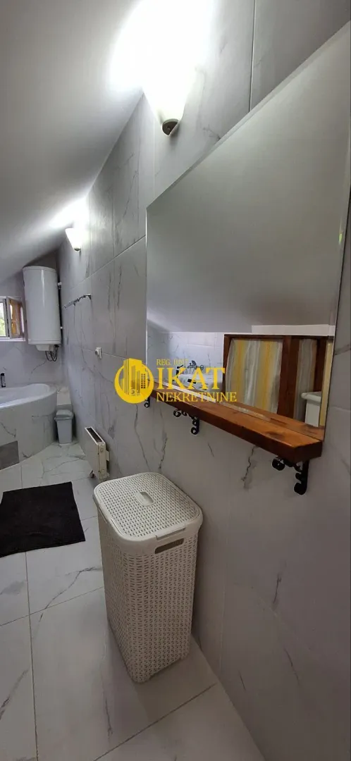 Izdavanje, dvosoban stan, 65m², Zemun Gardoš, Zemun Sve Podlokacije