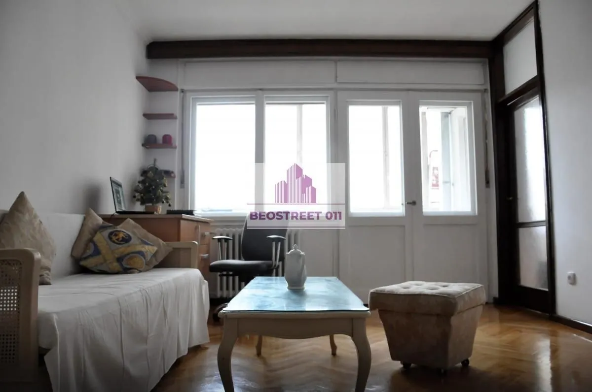 Sale, three bedroom apartment, 82m², Vračar Hram, Vračar Sve Podlokacije