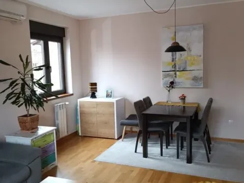 Izdavanje, trosoban stan, 65m², Lekino Brdo, Voždovac Sve Podlokacije - image 5