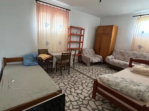 Izdavanje, dvosoban stan, 80m², Gornja Gorica, Podgorica - image 4