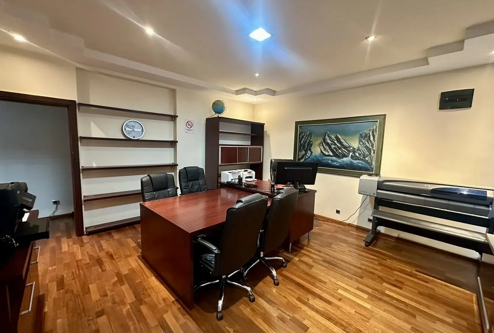 Rent, office space, 65m², Pobrežje, Podgorica