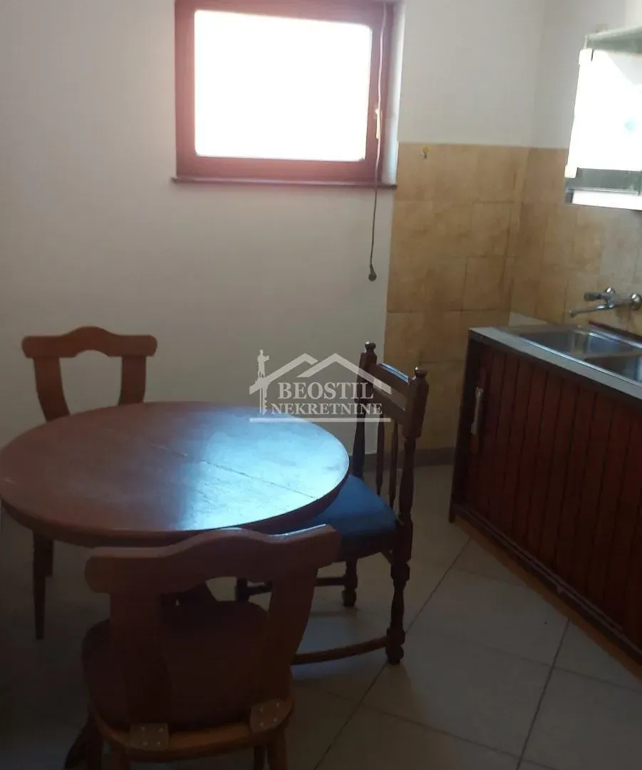 Prodaja, dvosoban stan, 60m², Golubinci, Stara Pazova