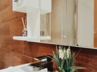 Izdavanje, jednosoban stan, 64m², Centar, Budva - image 9