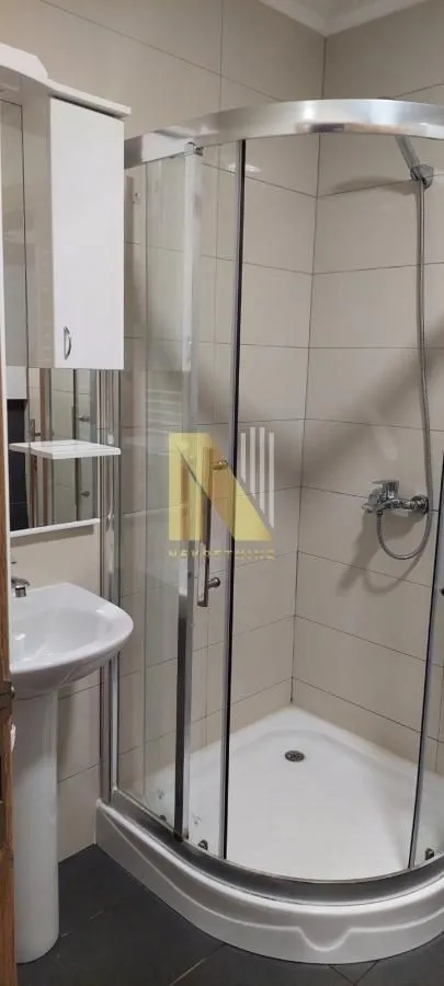 Izdavanje, jednosoban stan, 40m², Salajka, Novi Sad Sve Podlokacije