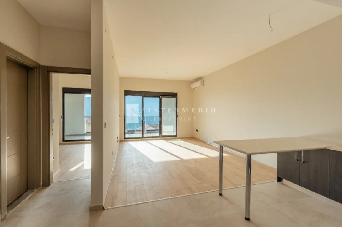 Prodaja, jednosoban stan, 73m², Topla, Herceg Novi