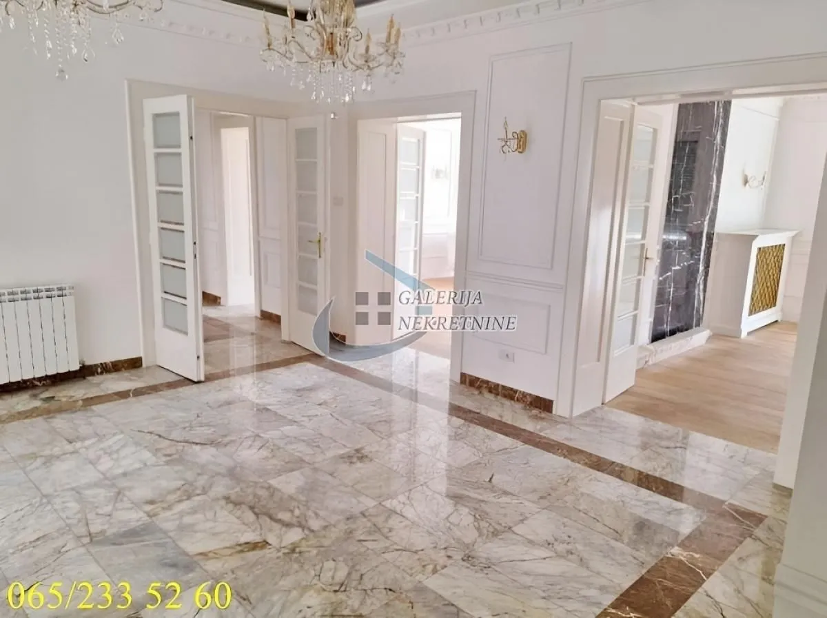 Izdavanje, poslovni prostor, 180m², Savski Venac, Beograd