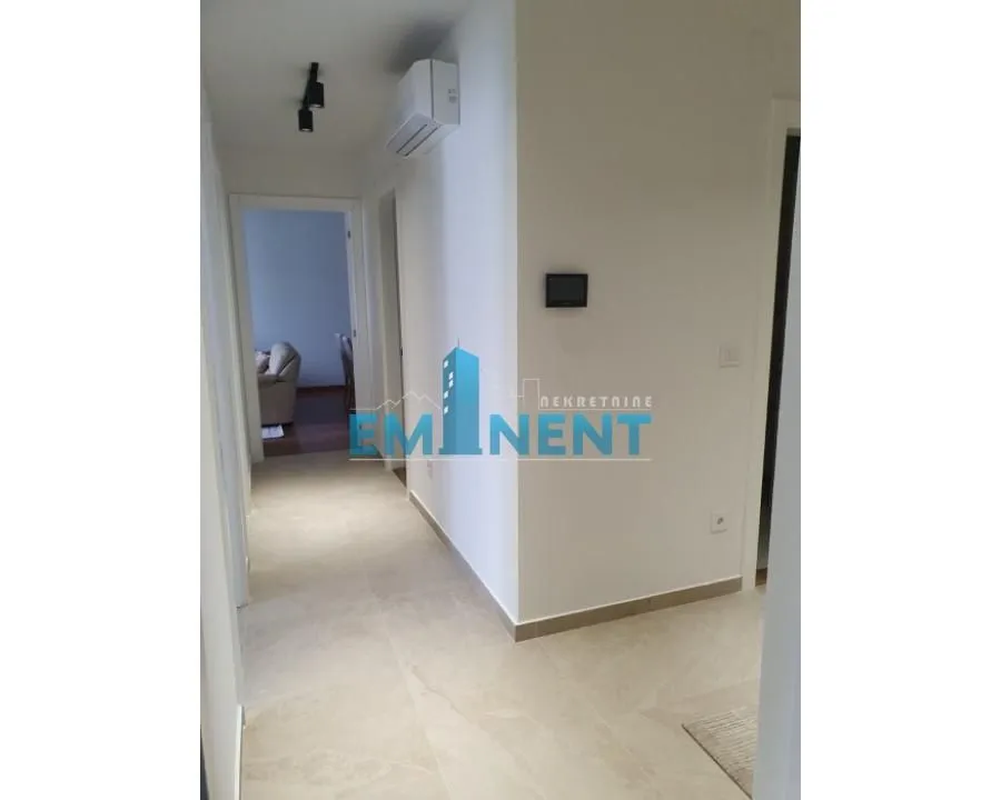 Rent, four bedroom apartment, 100m², Novi Beograd Blok 65, Novi Beograd Sve Podlokacije