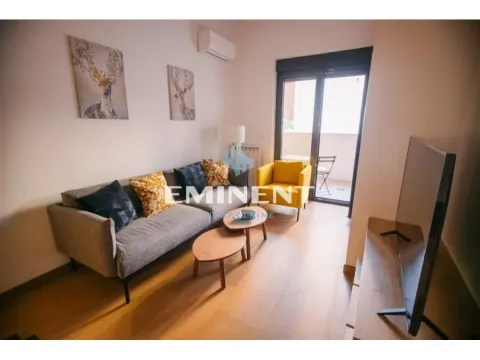 Izdavanje, dvosoban stan, 45m², Kalenić Pijaca, Vračar Sve Podlokacije - image 2