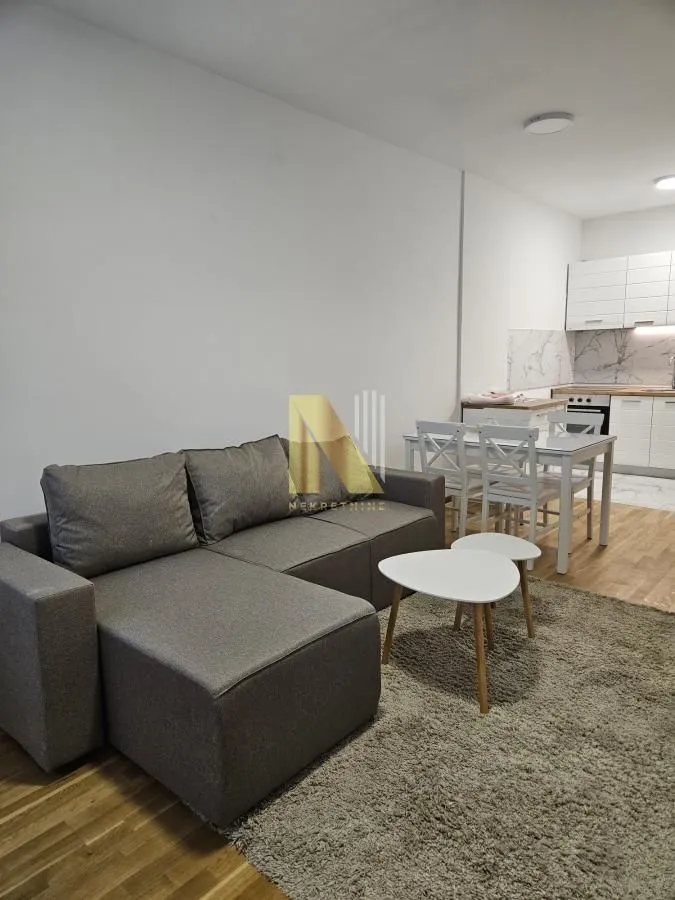 Izdavanje, trosoban stan, 63m², Avijatičarsko naselje, Novi Sad Sve Podlokacije