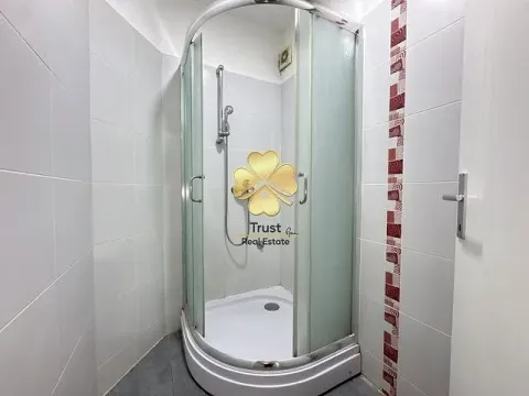 Izdavanje, dvosoban stan, 70m², Centar, Podgorica - image 10