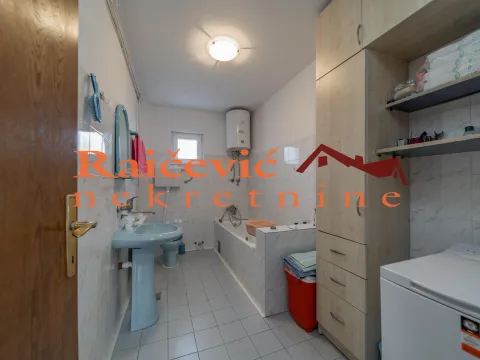 Prodaja, kuća, 263m², Vrnjačka Banja, Srbija - image 7