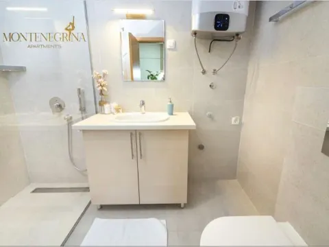 Rent, one bedroom apartment, 57m², Budva, Crna Gora - image 6