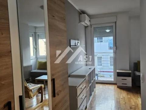 Izdavanje, stan, 28m², Centar, Novi Sad - image 2