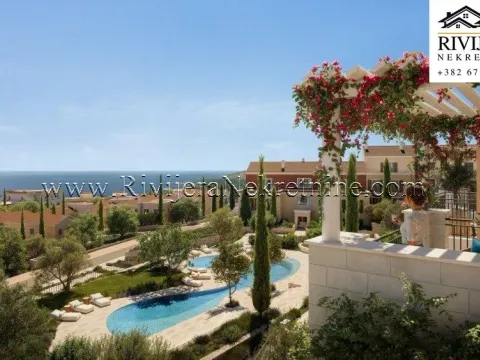 Prodaja, stan, 45m², Tivat, Crna Gora - image 1