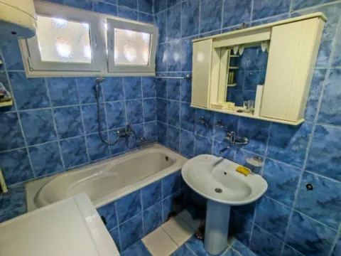 Izdavanje, jednosoban stan, 58m², Centar, Podgorica - image 7