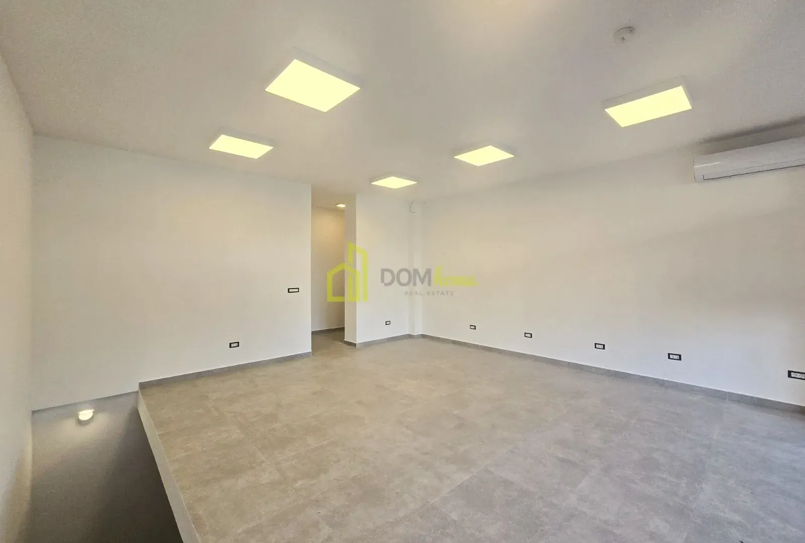 Rent, office space, 95m², City Kvart, Podgorica