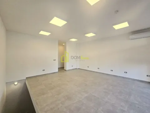 Rent, office space, 95m², City Kvart, Podgorica - image 4