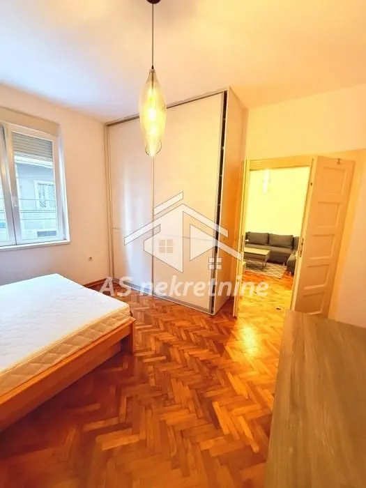 Rent, apartment, 68m², Kalenić Pijaca, Vračar Sve Podlokacije