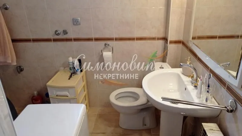 Prodaja, stan, 214m², Zemun Centar, Zemun Sve Podlokacije