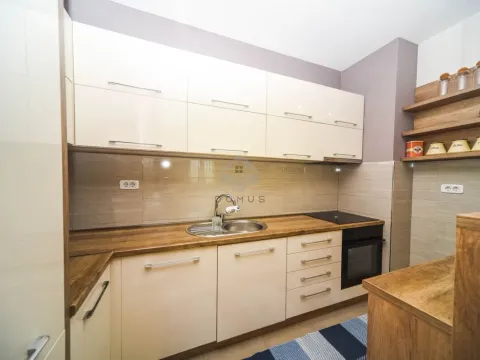 Prodaja, dvosoban stan, 63m², City Kvart, Podgorica - image 5