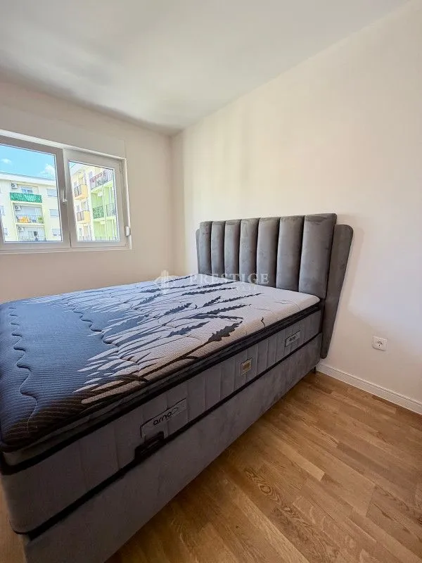 Rent, one bedroom apartment, 42m², Pobrežje, Podgorica
