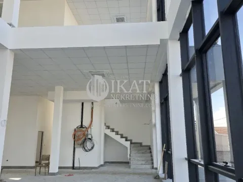 Izdavanje, poslovni prostor, 3440m², Šimanovci, Pećinci