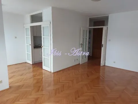 Stan in Tašmajdan