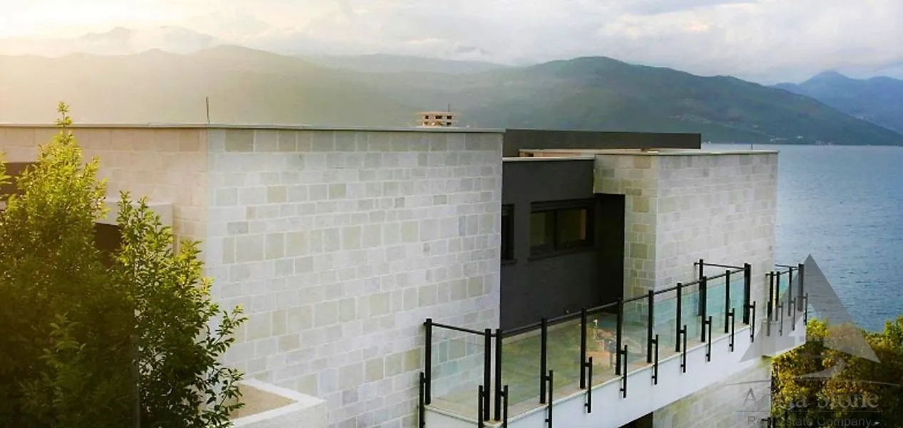 Sale, house, 770m², Tivat, Crna Gora