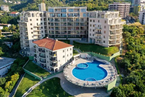 Daily-rent, two bedroom apartment, 58m², Bečići, Budva - image 9