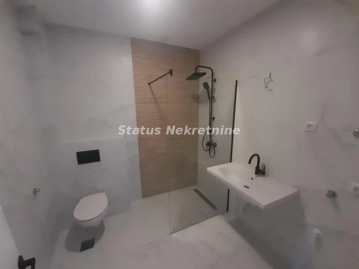 Prodaja, trosoban stan, 80m², Adice, Novi Sad Sve Podlokacije