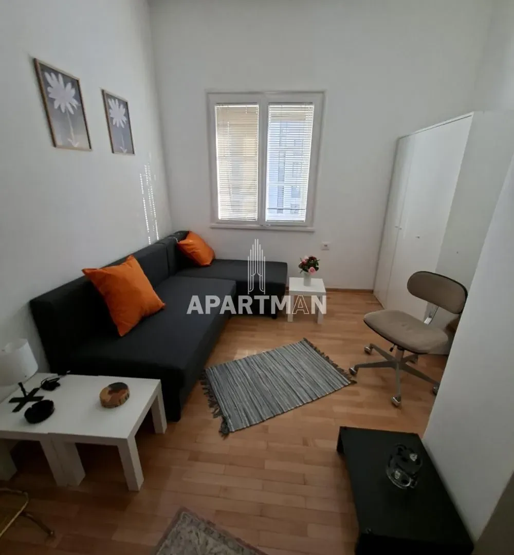 Rent, apartment, 27m², Cvetni Trg, Vračar Sve Podlokacije