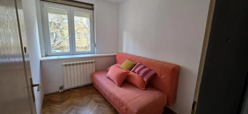 Izdavanje, dvosoban stan, 52m², Grbavica, Novi Sad Sve Podlokacije