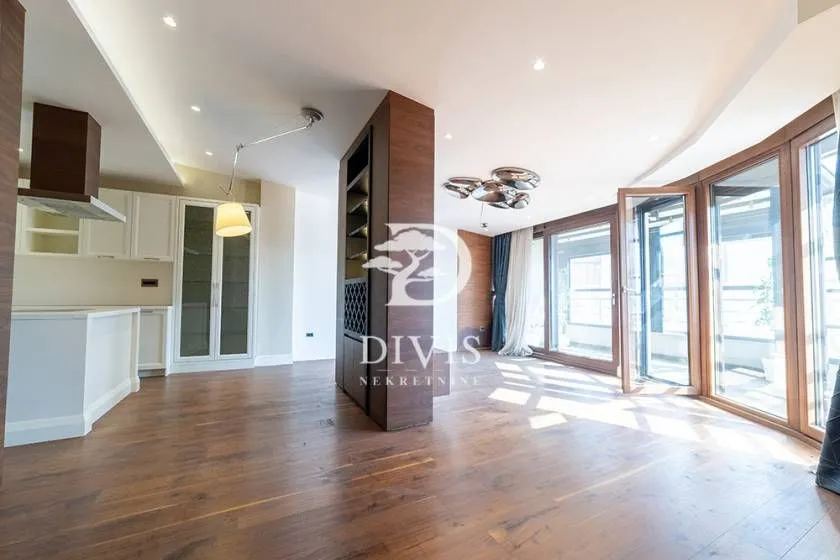 Prodaja, četvorosoban stan, 152m², Vračar Hram, Vračar Sve Podlokacije