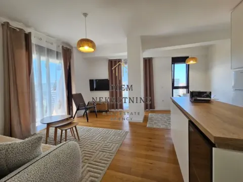 Rent, one bedroom apartment, 50m², Centar, Bar - image 17