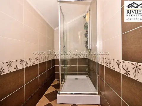 Sale, one bedroom apartment, 93m², Đenovići, Herceg Novi - image 12