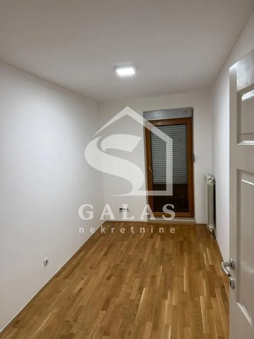 Rent, apartment, 93m², Stari Grad, Beograd