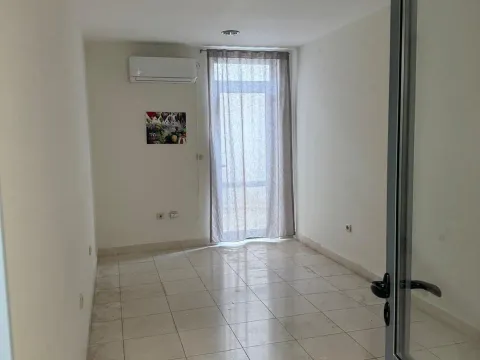 Rent, office space, 190m², Centar, Budva - image 11