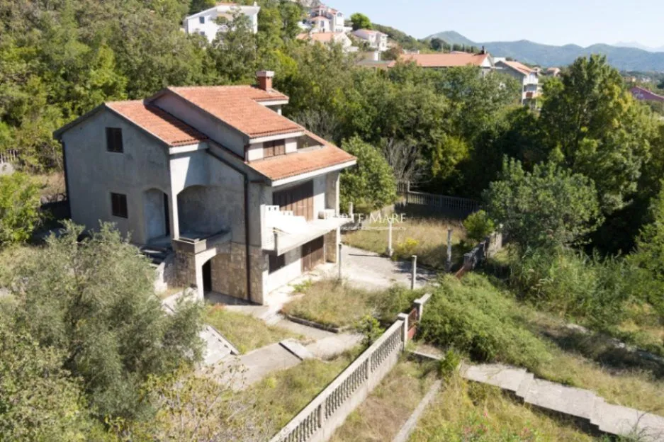 Sale, house, 250m², Topla, Herceg Novi
