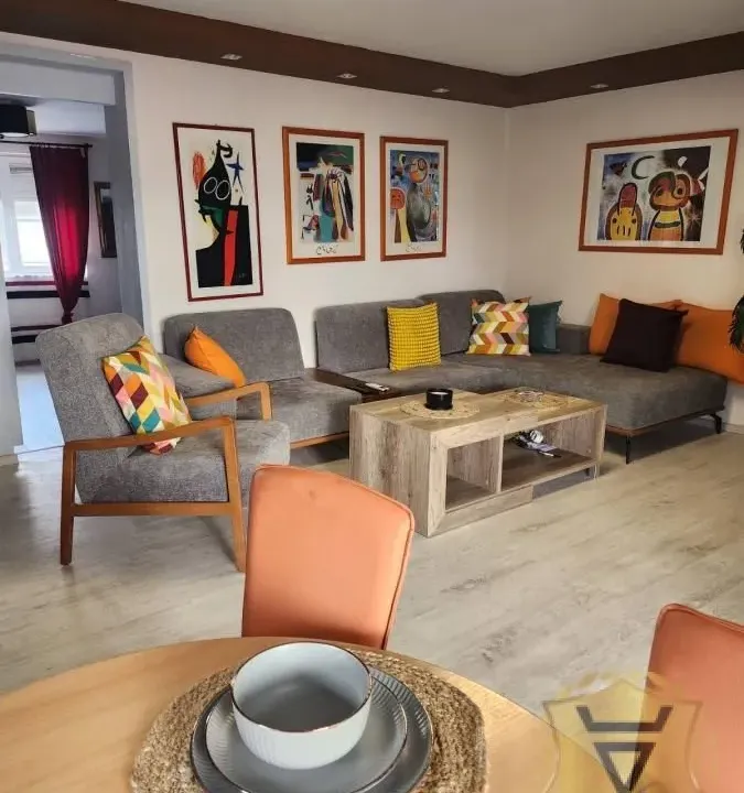 Izdavanje, dvosoban stan, 55m², Stari Grad, Beograd