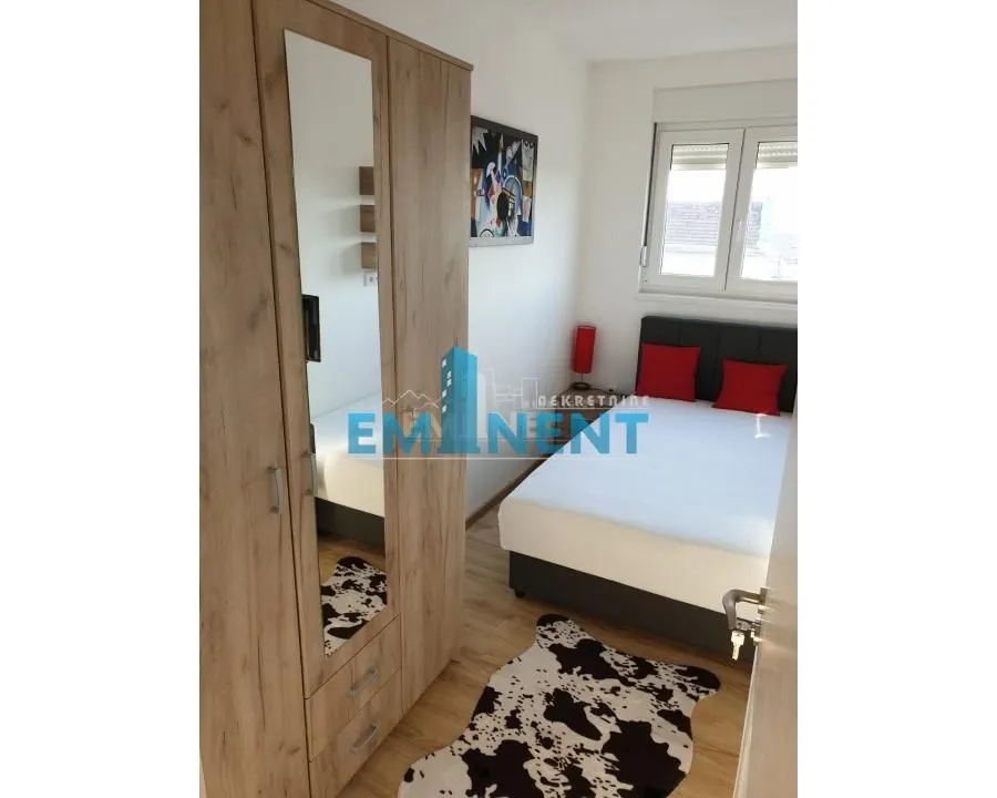 Izdavanje, stan, 34m², Zemun Centar, Zemun Sve Podlokacije