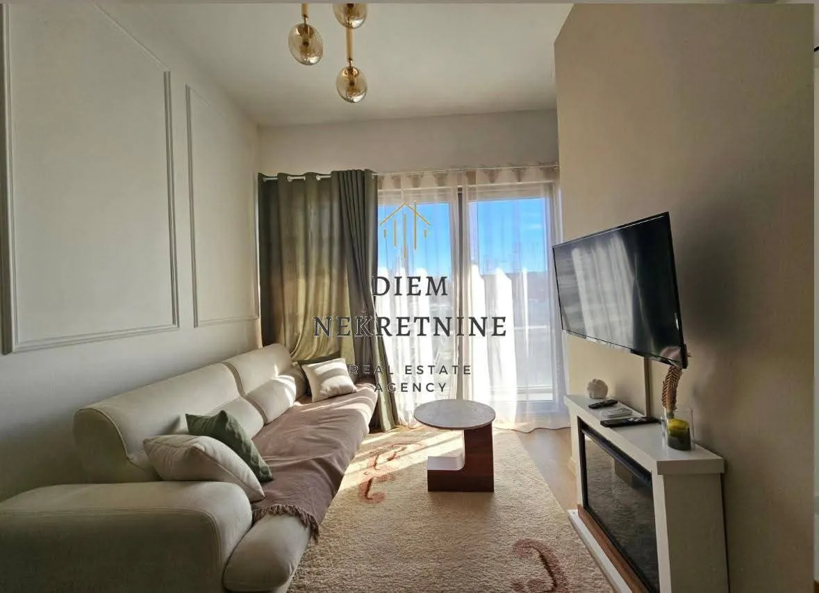 Rent, one bedroom apartment, 41m², Centar, Bar