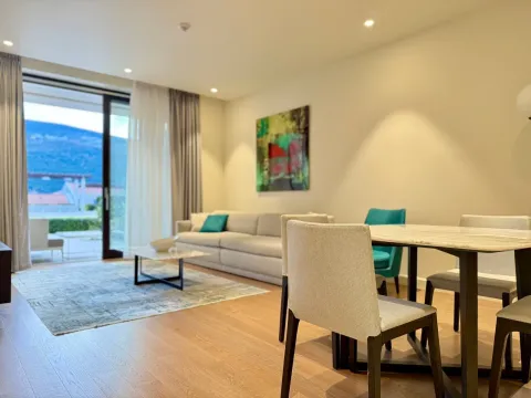Prodaja, jednosoban stan, 70m², Herceg Novi, Crna Gora