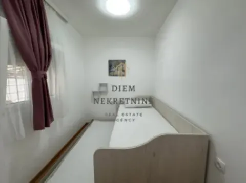 Rent, two bedroom apartment, 65m², Donja Lastva, Tivat - image 9