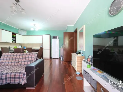 Sale, two bedroom apartment, 85m², Dobrota, Kotor - image 9