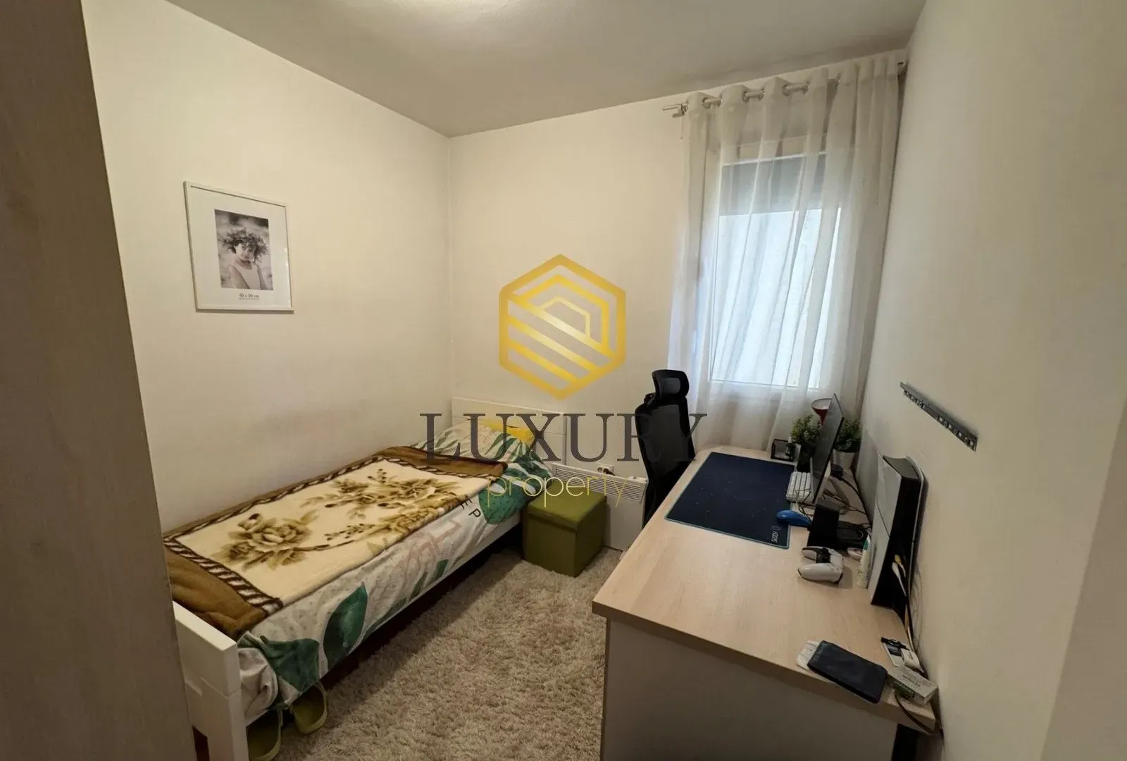 Prodaja, trosoban stan, 87m², Blok 6, Podgorica