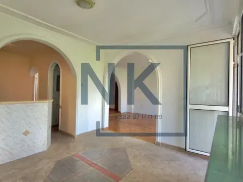Prodaja, dvosoban stan, 71m², Pejton, Podgorica - image 4